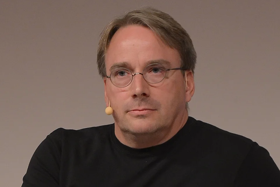Linus Torvalds, criador do Linux avalia o Vibe Coding e se diz satisfeito com a novidade